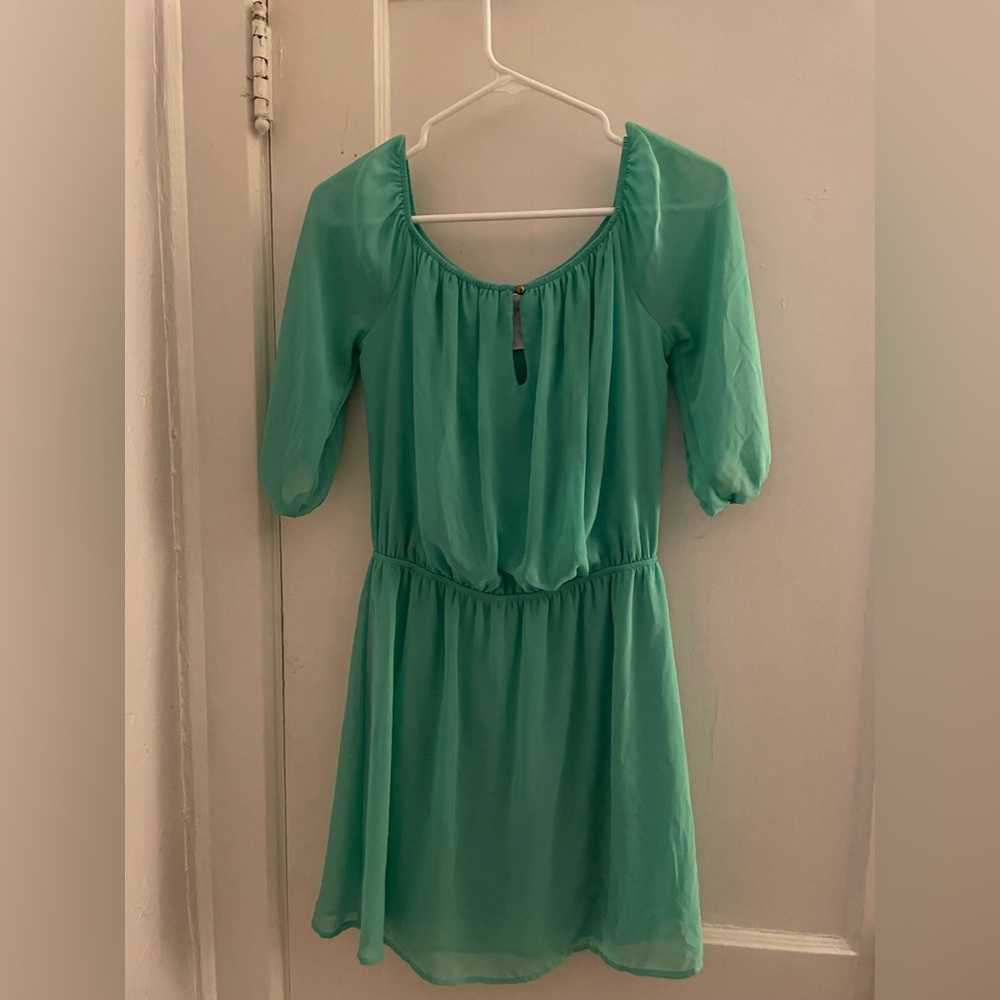 👗 Alya Mint Green Dress with Sheer Sleeves - Medium